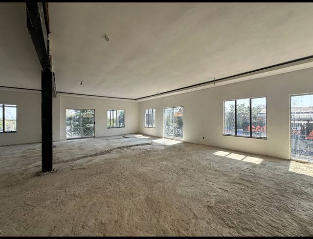 256M² RETAIL TO LET IN PARKMORE